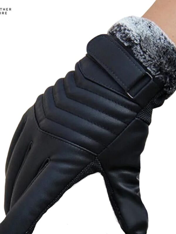 Cold Weather Essential Men’s Touch Screen Winter Gloves