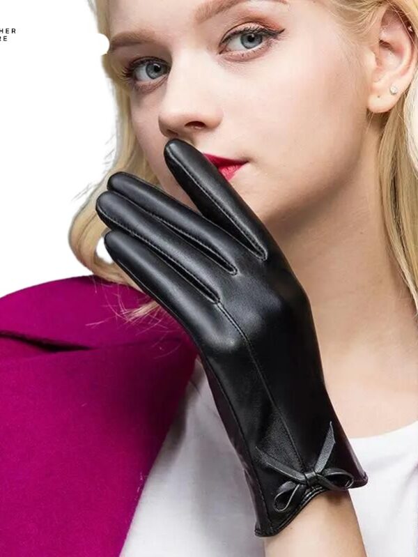 Fashionable Women’s Full Touch Screen Leather Gloves for Winter Dri