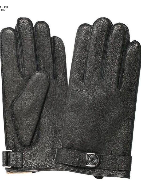 Stylish and Functional Men’s Leather Gloves with Touchscreen Capability for Cold We