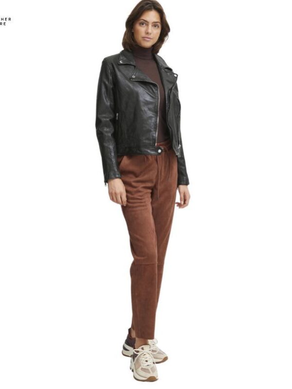 Elegant Fitted Leather Jacket for Women with Front Zip